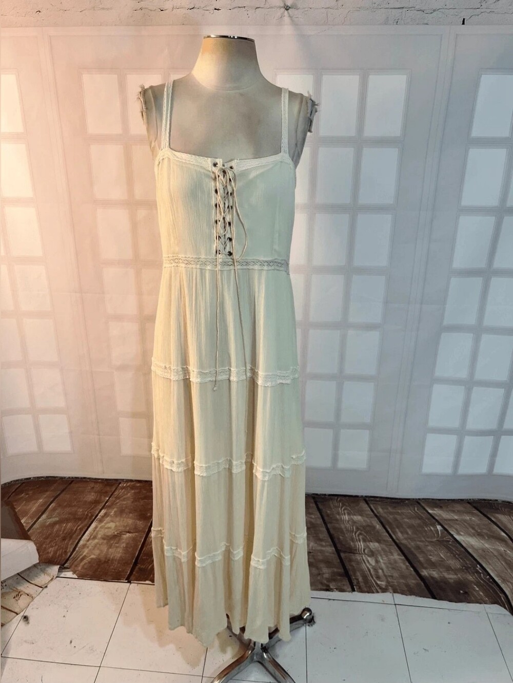 Boho Lace-Up Maxi Dress in Cream